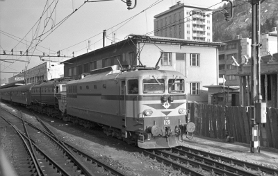 {short description of image}